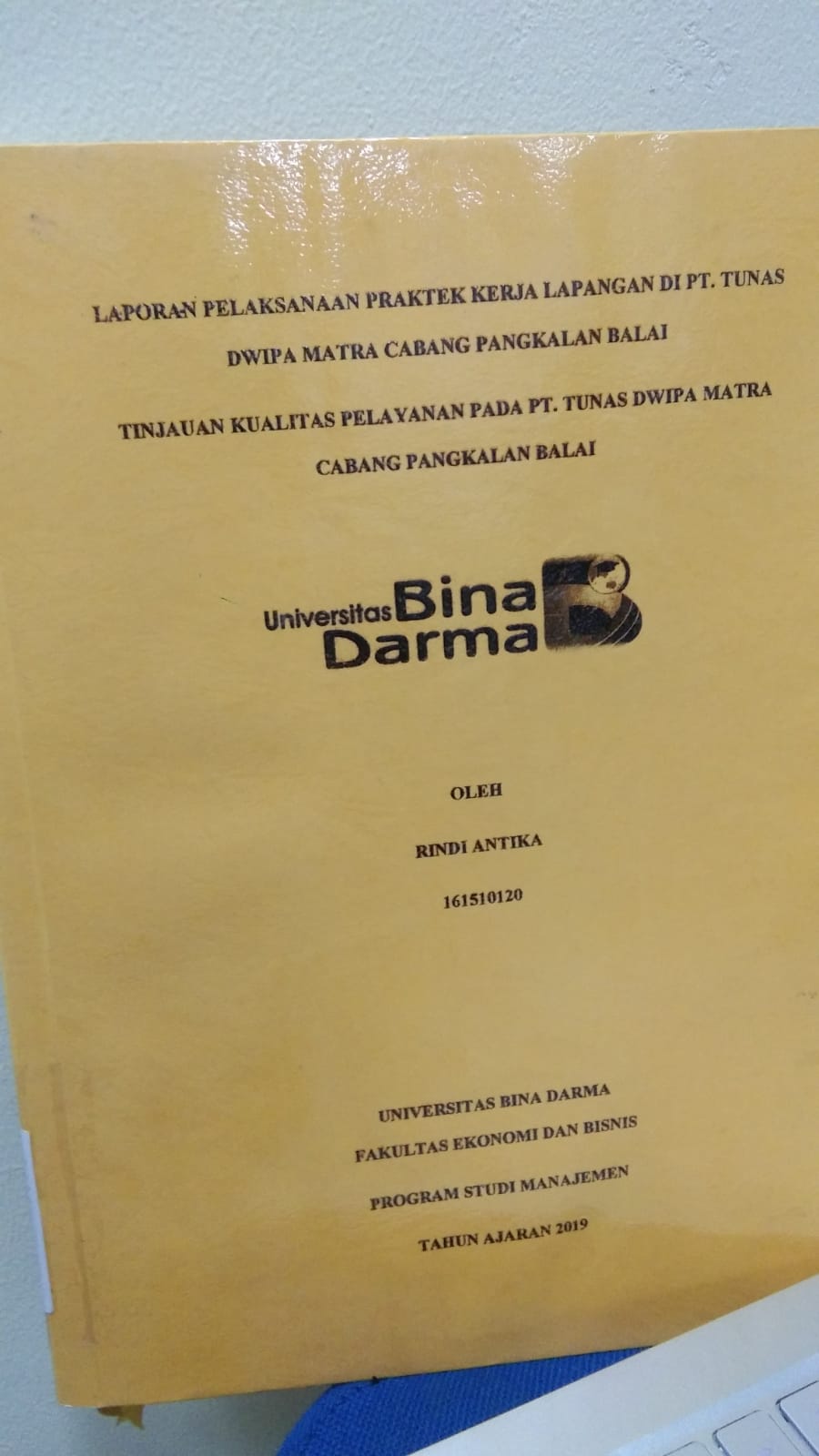 Cover LAPORAN PELAKSANAAN PRAKTEK KERJA LAPANGAN DI PT. TUNAS DWIPA MATRA CABANG PANGKALAN BALAI TINJAUAN KUALITAS PELAYANAN PADA PT. TUNAS DWIPA MATRA CABANG PANGKALAN BALAI / RINDI ANTIKA