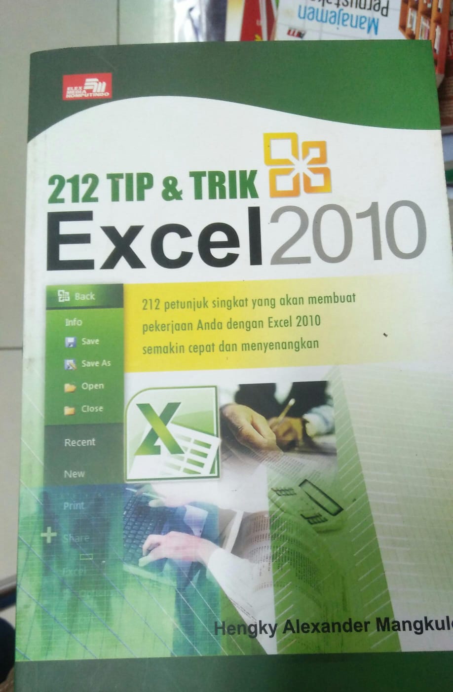 Cover 212 TIP & TRIK EXCEL 2010 / Hengky Alexander Mangkulo