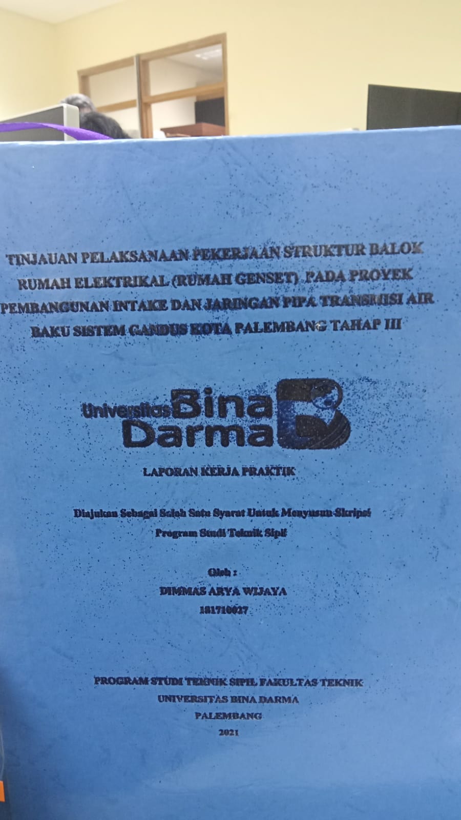 Cover TINJAUAN PELAKSANAAN PEKERJAAN STRUKTUR BALOK RUMAH ELEKTRIKAL (RUMAH GENSET) PADA PROYEK PEMBANGUNAN INTAKE DAN JARINGAN PIPA TRANSMISI AIR BAKU SISTEM GANDUS KOTA PALEMBANG TAHAP III / DIMMAS ARYA WIJAYA