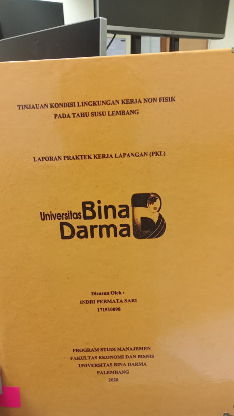 Cover TINJAUAN KONDISI LINGKUNGAN KERJA NON FISIK PADA TAHU SUSUS LEMBANG BANDUNG / INDRI PERMATA SARI