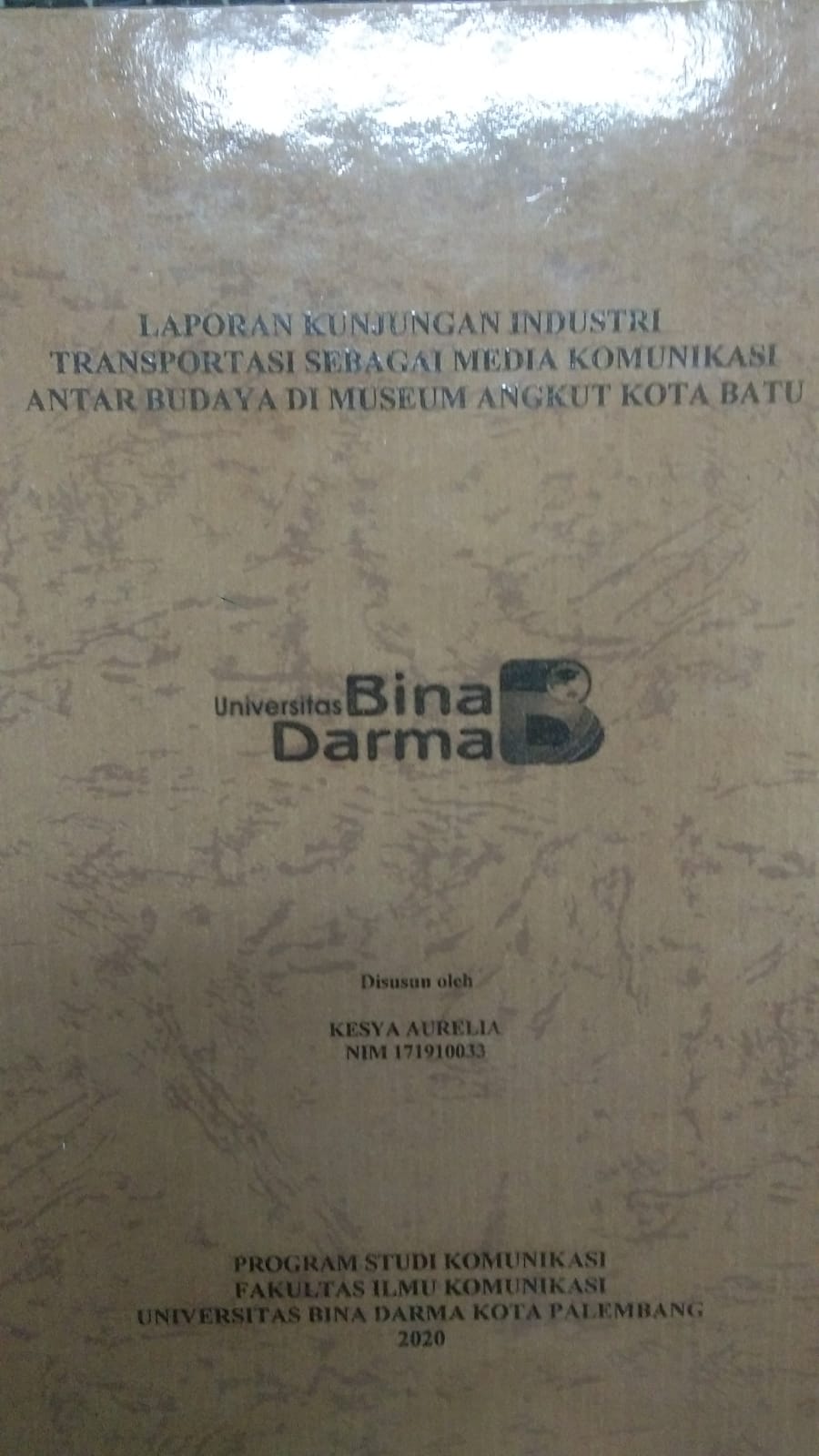Cover LAPORAN KUNJUNGAN INDUSTRI TRANSPORTASI SEBAGAI MEDIA KOMUNIKASI ANTAR BUDAYA DI MUSEUM ANGKUTAN KOTA BATU / KESYA AURELIA