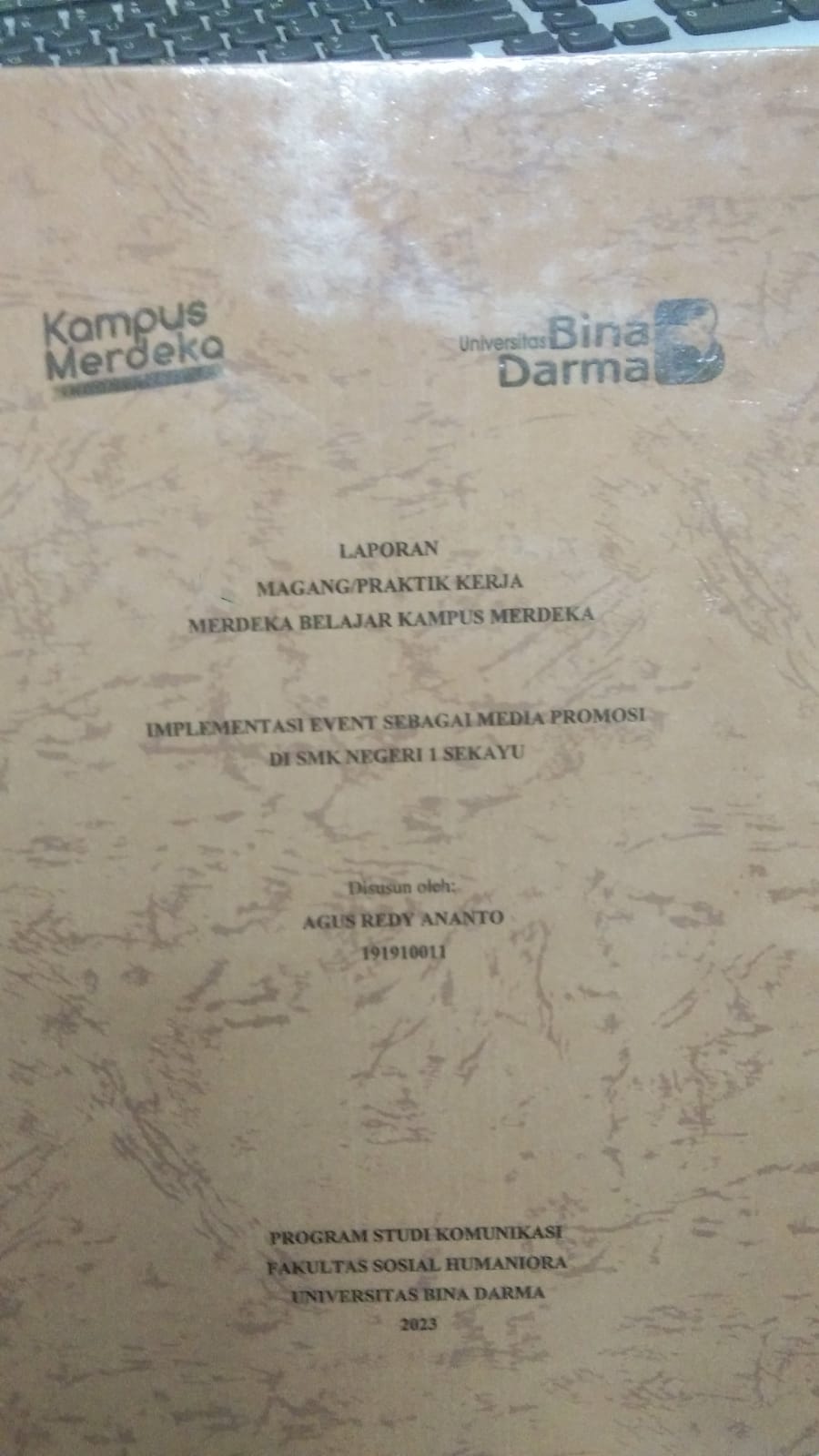 Cover KOMUNIKASI LINGKUNGAN DAN PILAR LINGKUNGAN MENUJU KESEIMBANGAN KEBERLANGSUNGAN PADA DEPARTEMEN TANGGUNG JAWAB SOSIAL LINGKUNGAN DI PT SRIWIDJAJA PALEMBANG / AHMAD FAUZI PRATAMA