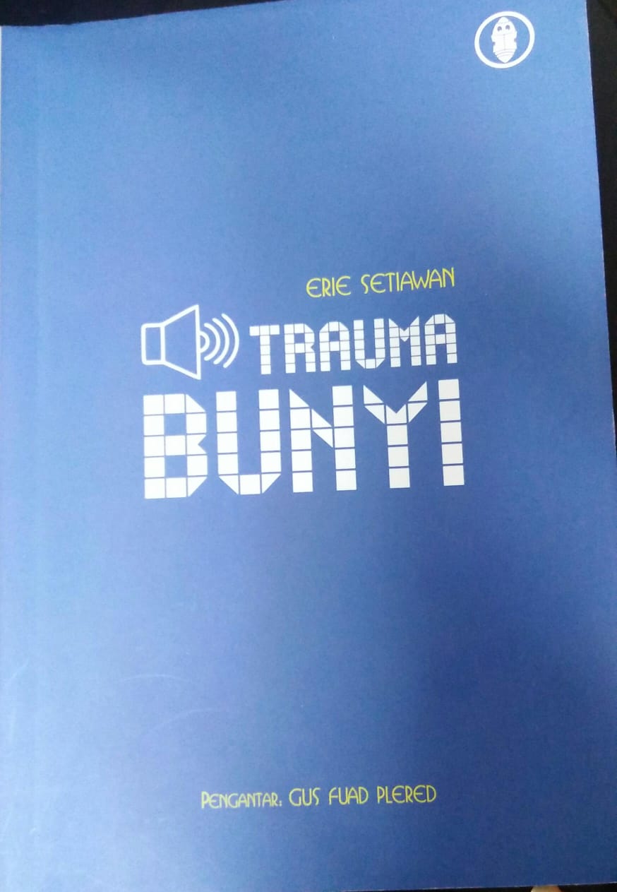 Cover TRAUMA BUNYI / Erie Setiawan